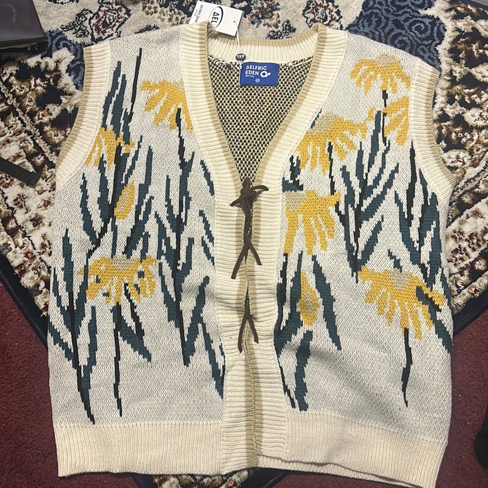 Aelfric Eden Sweater Vest Medium